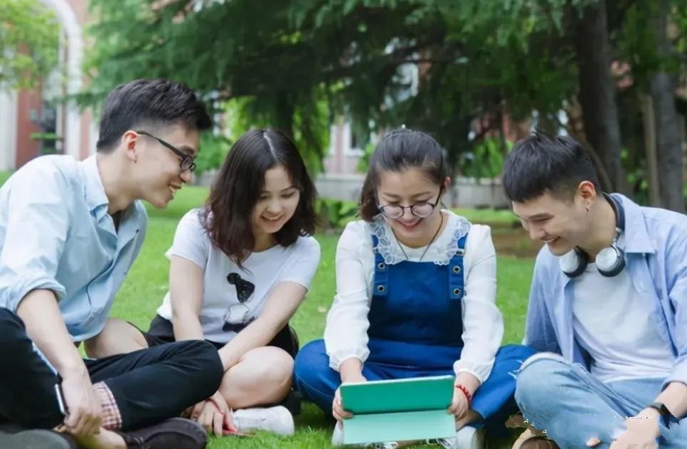 2020大学金融业数量排名，共50所大学上榜，上海财经居第五