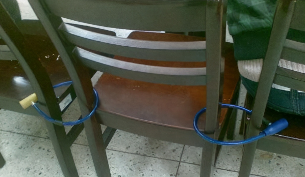 清华教室实拍图，“内卷”趋势越发严重，高学历低素质遭群嘲