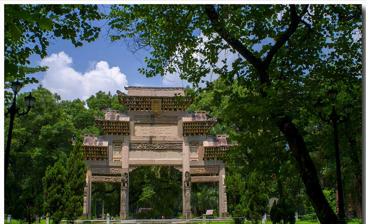 中山大学：6年引进8000博士，院士评选无新增，还好换校长了？