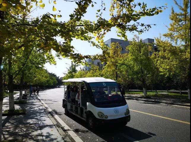 重庆这所高校：坐拥四大校区，出门就是地铁，食堂宿舍堪称
