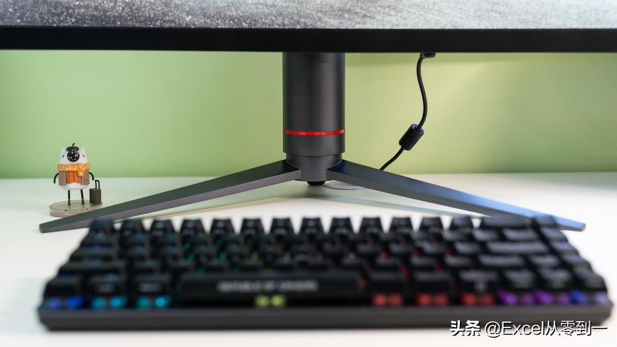 办公娱乐两不误，买曲面显示器送电脑，是时候升级下你的设备了