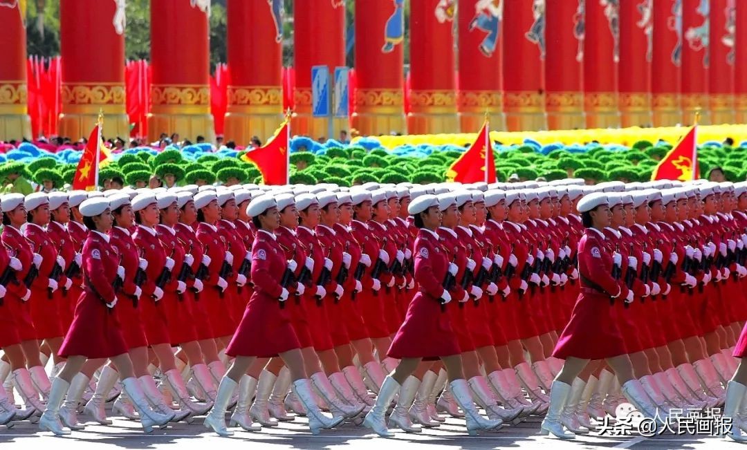 珍藏版！历次天安门广场的阅兵影像