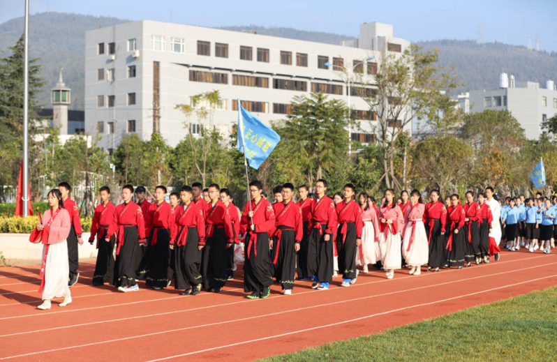 黄冈中学从曾经闻名全国，到现在销声匿迹，名校究竟为何没落