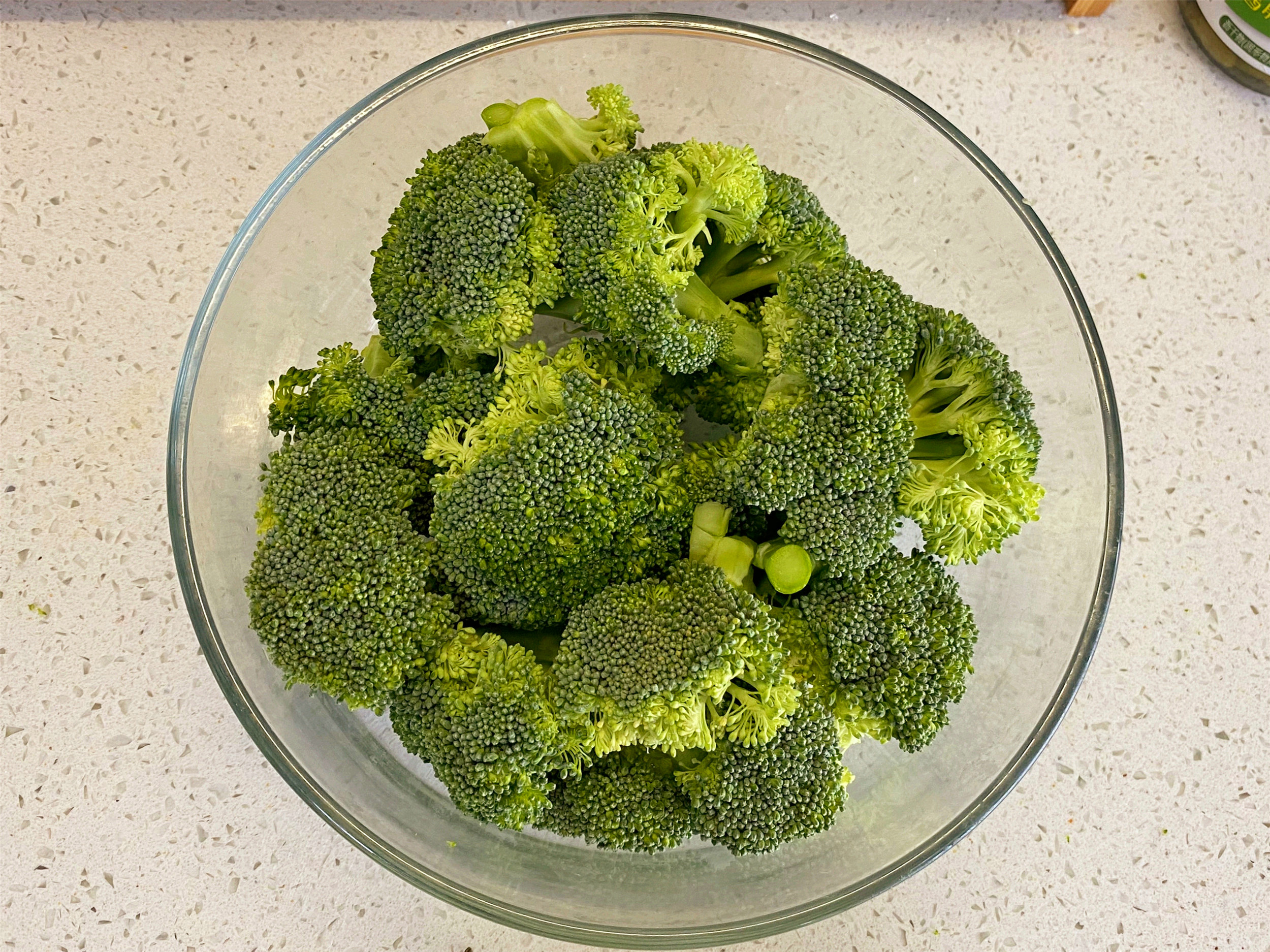 西兰花怎么洗才干净（西兰花的有效清洁方法）