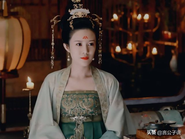10大“秘史美人”今昔对比，有人改名退圈，有人成导演“小女友”