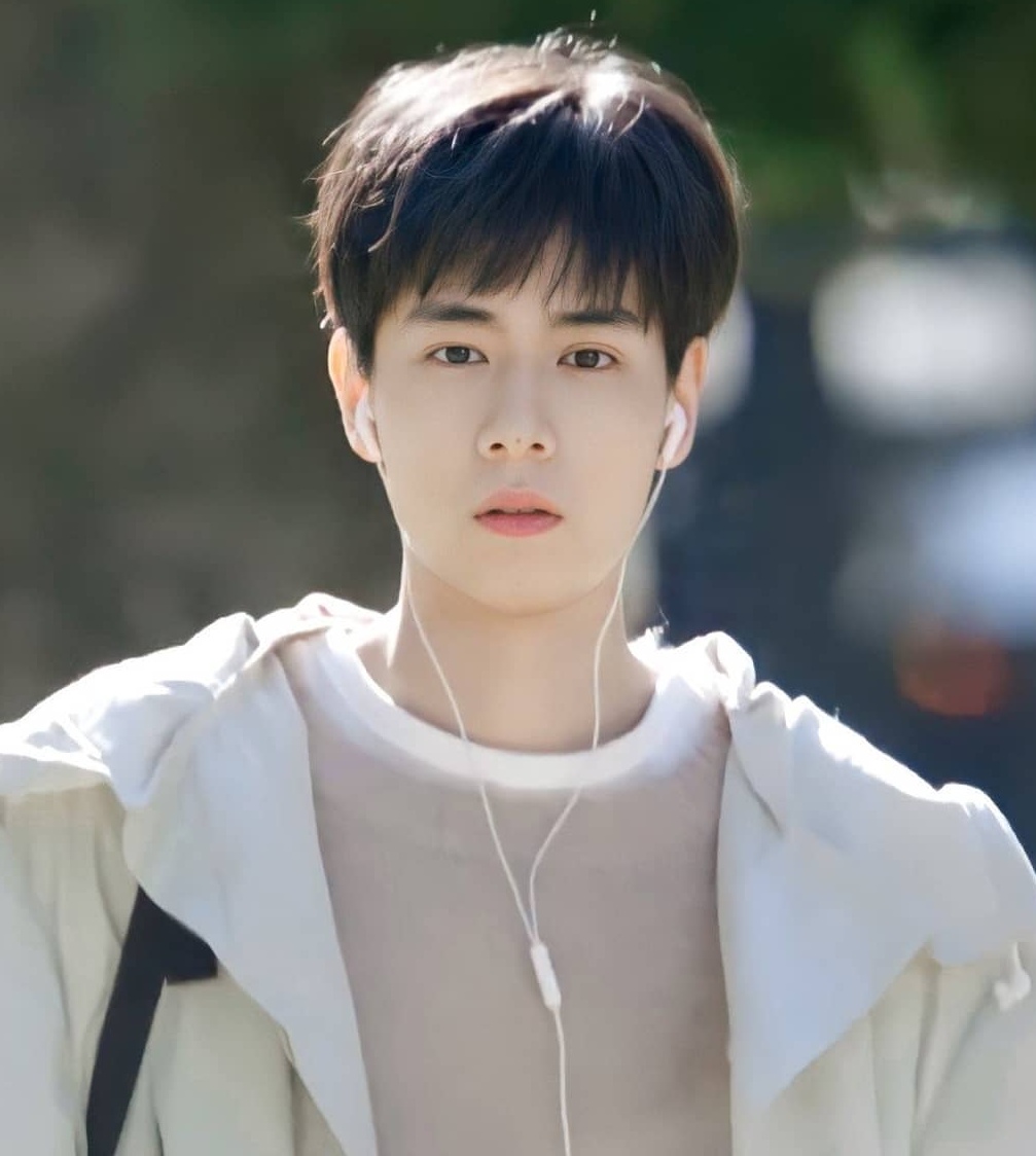 男生剪发型,少留"大背头"!这6款发型清爽潮流,更显阳光帅气