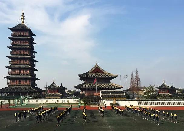 昆山城西这所牛校，实行“小班化、双师制教育模式”