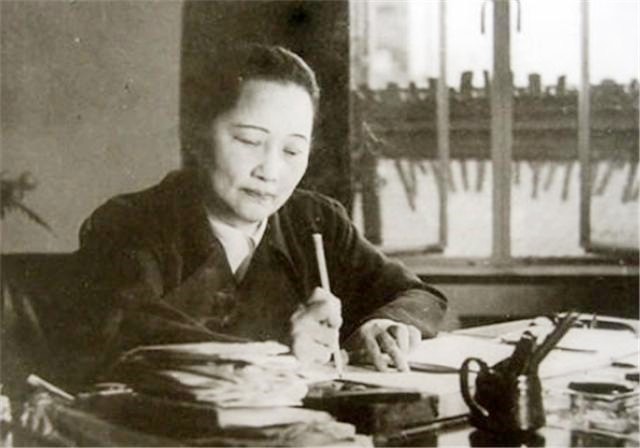 1949年，毛泽东当选主席时缺了一票