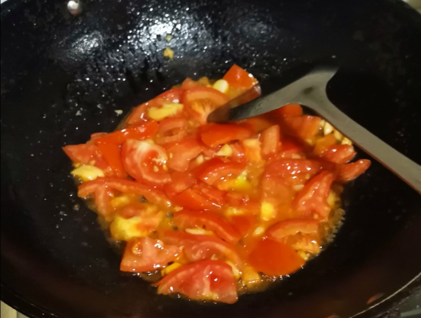 筋道好吃的浆水酸菜手工面，一顿一大锅连汤都不剩。
