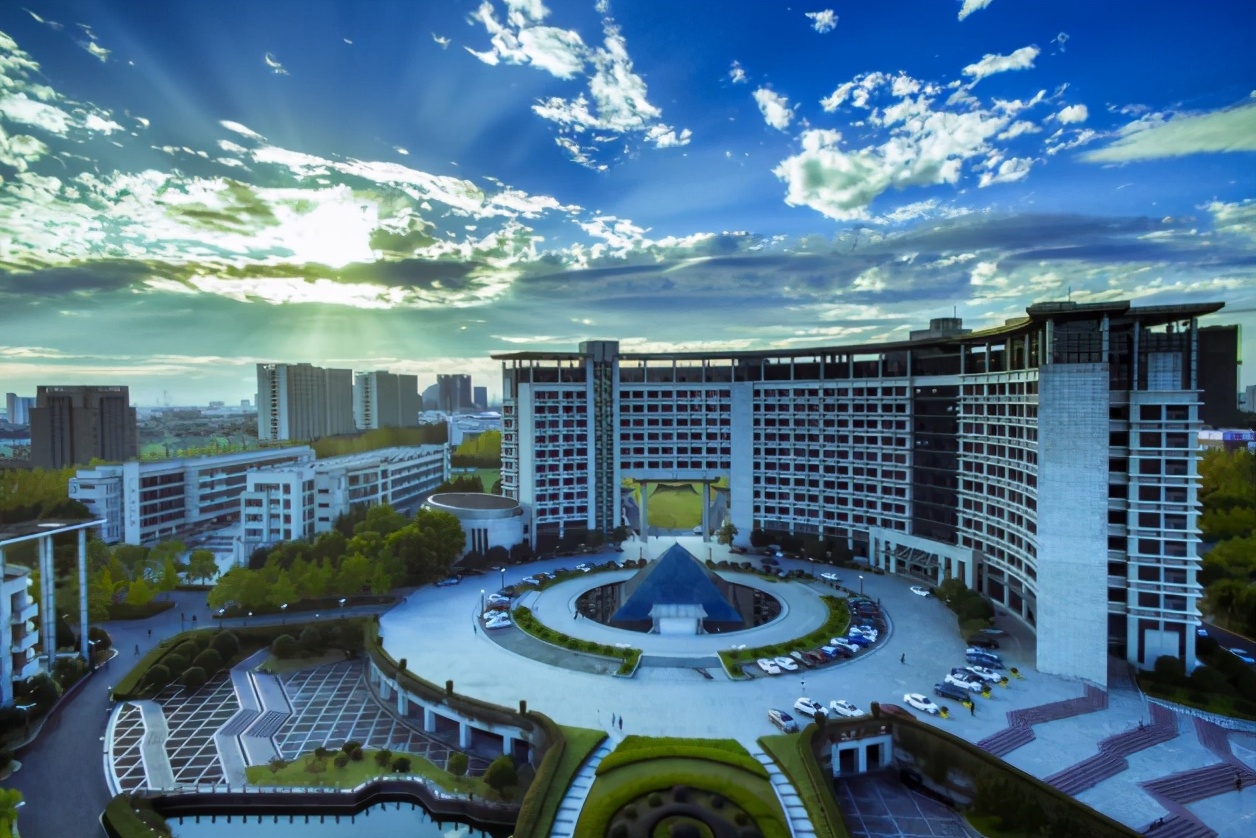 杭州“最优”的五所院校，985高校仅有一所，浙大意外上榜