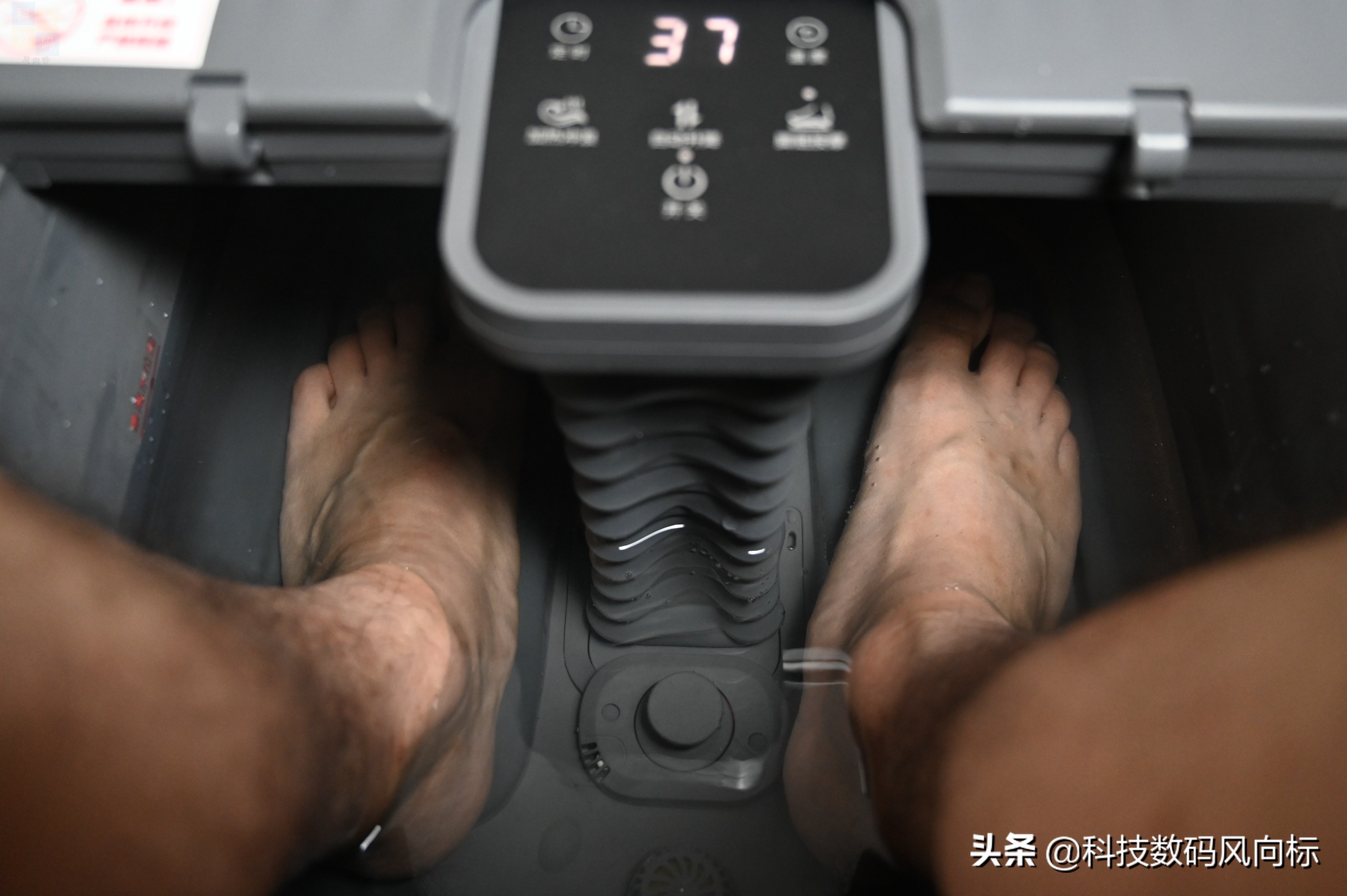 更省地儿足浴器，按摩效果也很好，HITH智能自动折叠足浴器D3体验