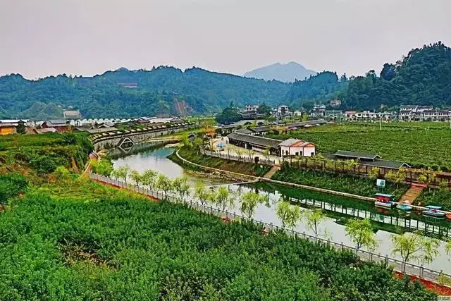 这是贵州村庄？感觉像欧洲童话小镇！春节自驾游就去这里耍！