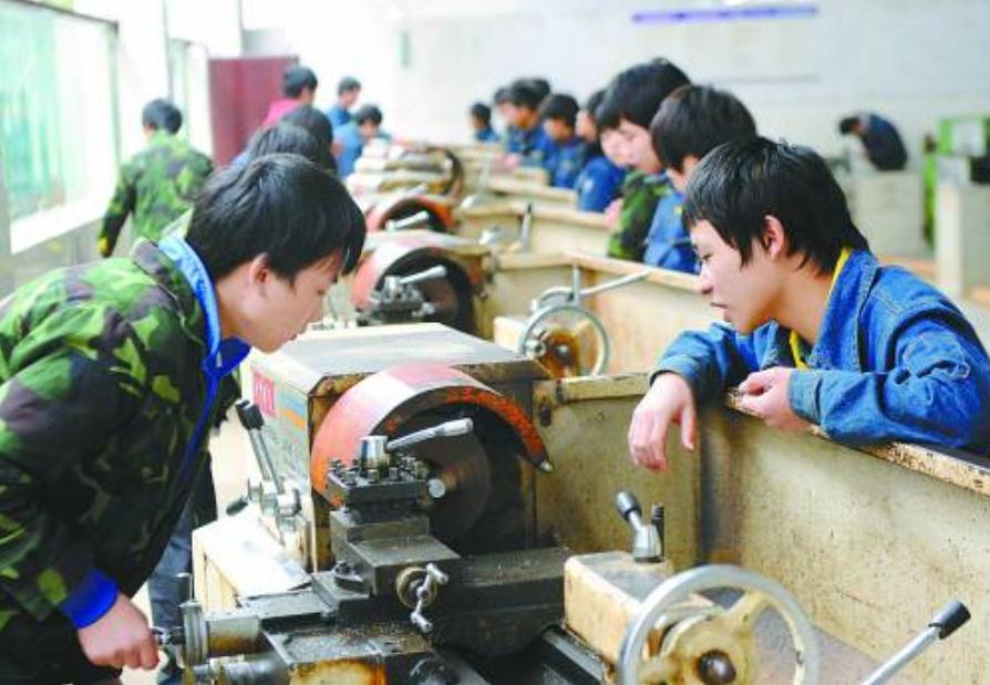 同样是大专，“高等专科”和“职业技术学院”有何区别？差距不小