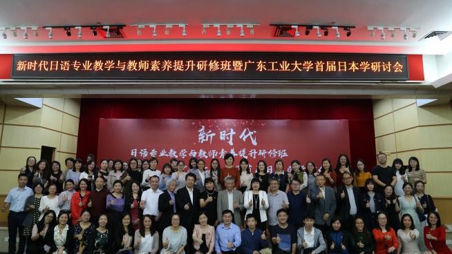 这类人才需求紧迫！就业率超95%，优秀毕业生进入世界500强或海外名校深造!