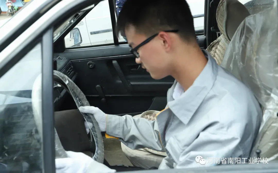 考不上高中，南阳中职中专技校，高级技工学校，3+2大专