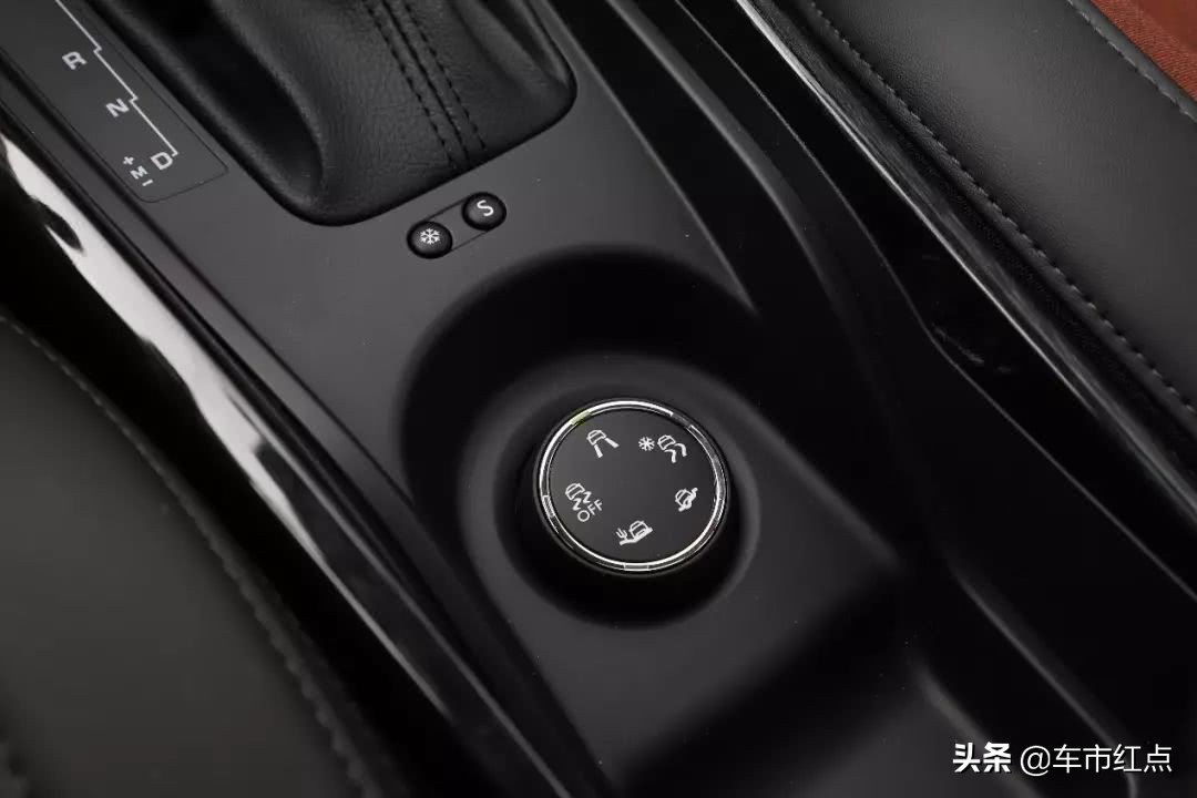法式浪漫的“爱与自由”丨试驾东风雪铁龙新C3-XR