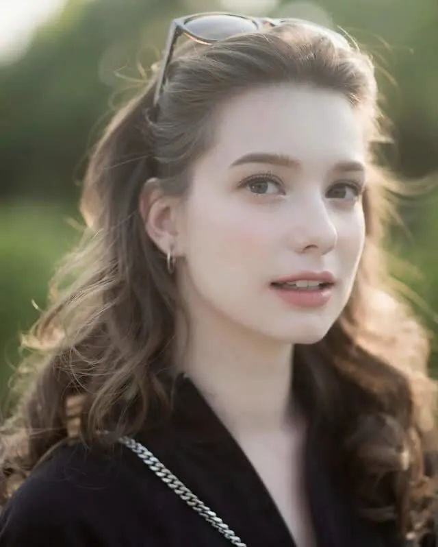 浙大留学生神似“赫本”，高颜值和高学历兼顾，中文名字十分霸气