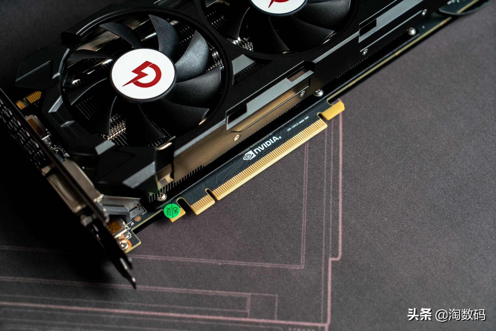 头铁入手￥1799的GTX1080显卡，先拆再测保平安，还一年保修