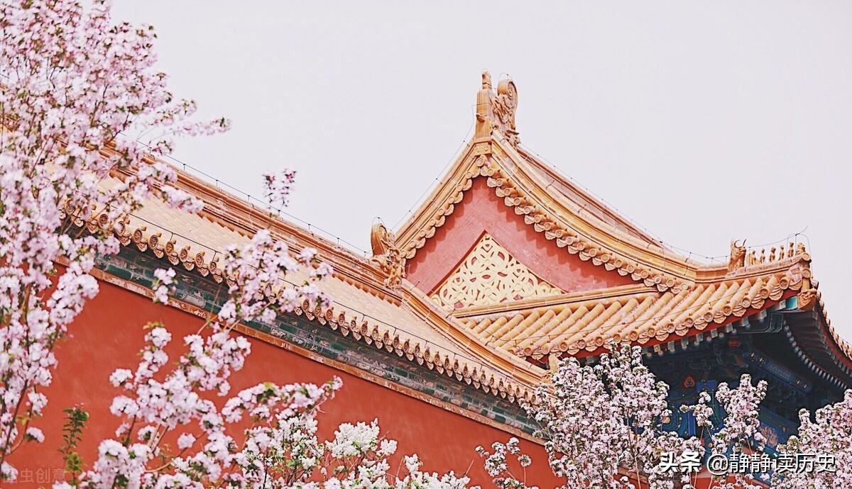 互踩的人，无路可走；互抬的人，彼此成就