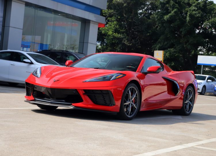 雪佛兰科尔维特一般多少钱？内行人：看看雪佛兰的身世就知道了