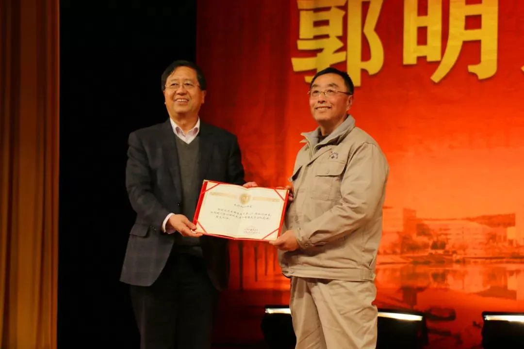 来大外！一起展望前方星辰大海！