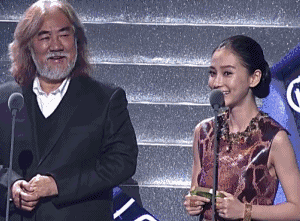 “三十年河东，三十年河西”，背锅10年不吭声，杨颖比你想得更狠