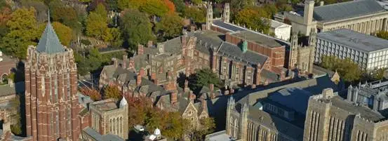 作为世界一流的法学院，这所学校重新定义了法律教育