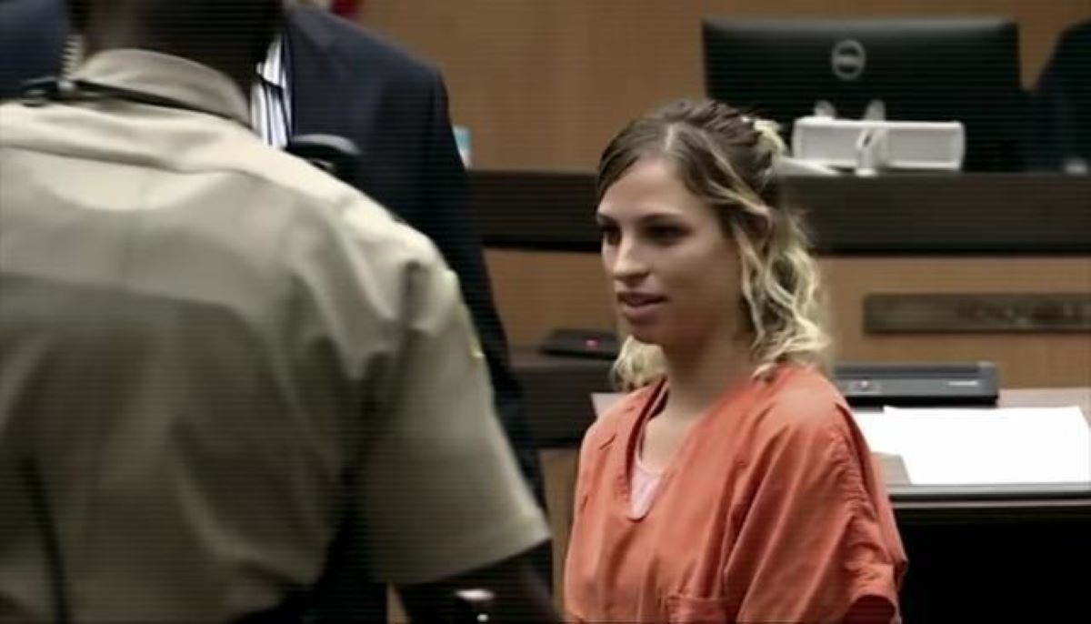 2018年，美国14岁男孩遭性侵，凶手竟是女教师，最终获刑15年