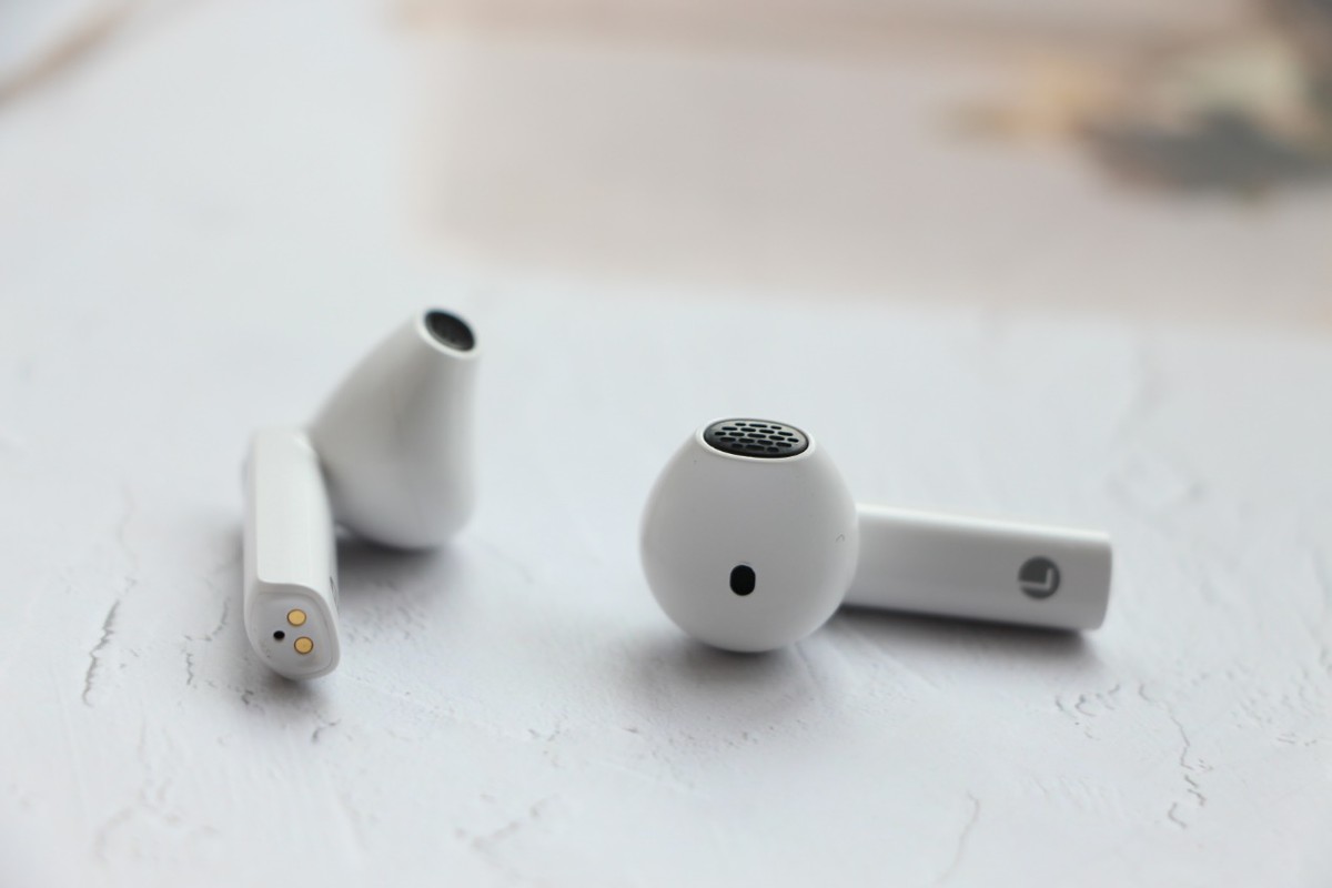 漫步者 LolliPods Mini：平价耳机界战斗机，小而强大