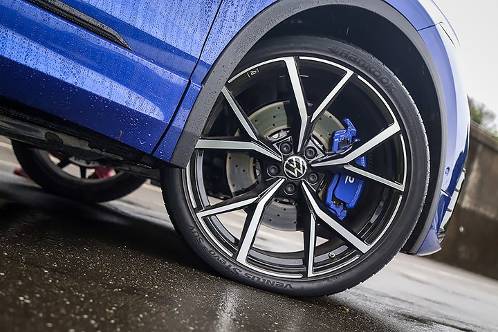 不玩电，320匹的SUV有多带劲？试驾大众Tiguan R