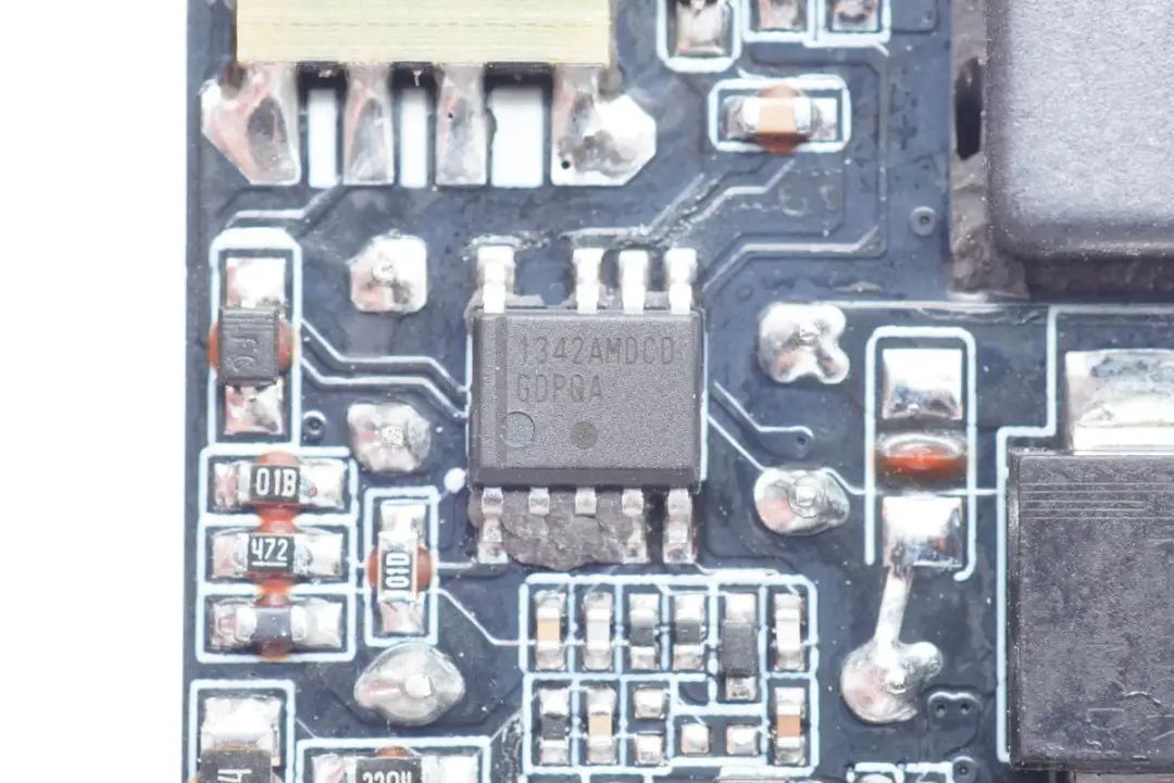 拆解报告：小米120W氮化镓PD快充充电器MDY-13-ET-充电头网