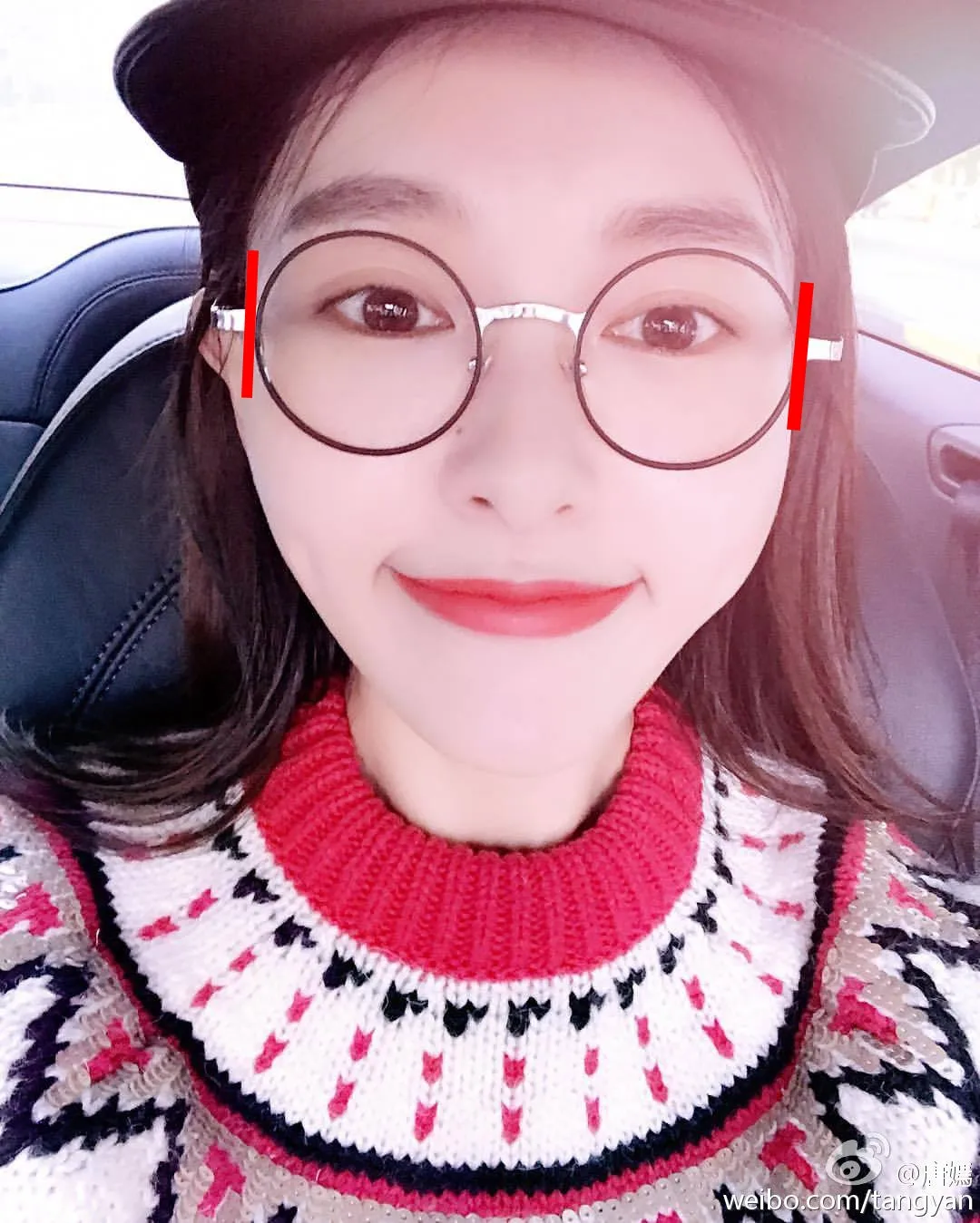 如何根據臉型選眼鏡？方形還是圓形？搭配好眼鏡，讓你氣質更出眾