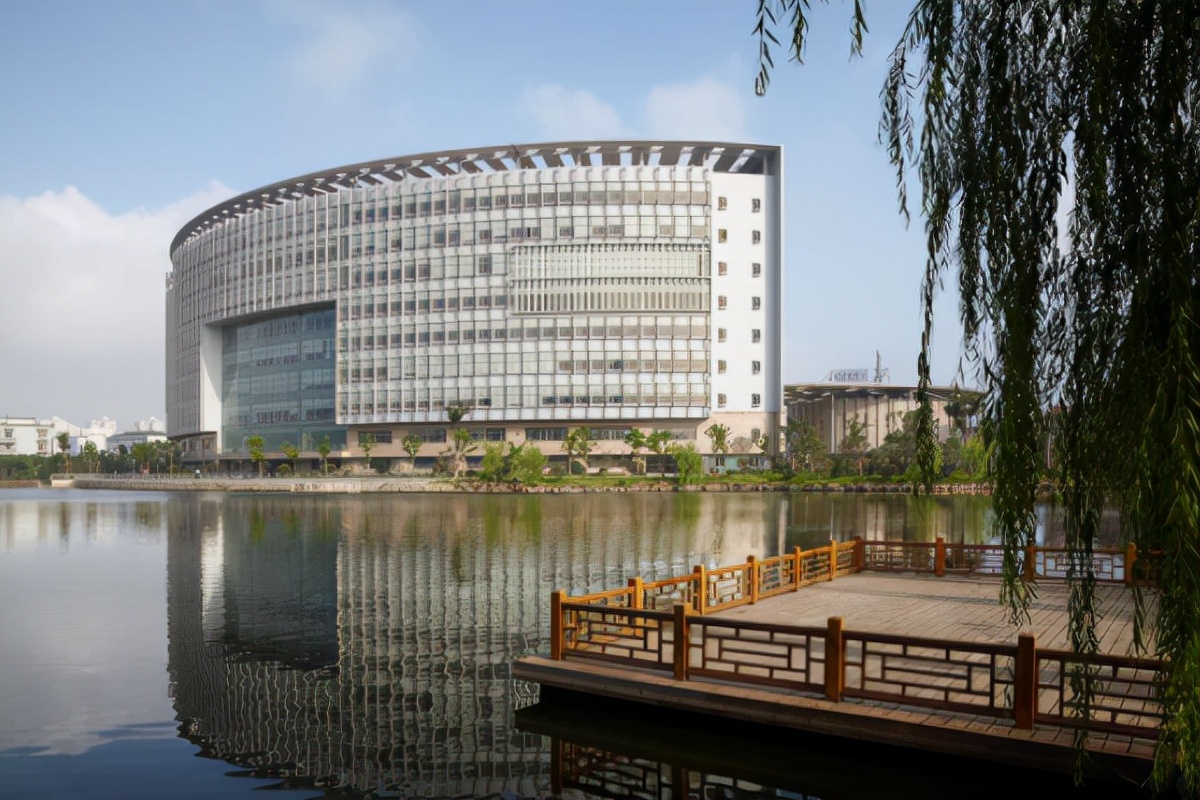 江苏考生走运了！两所学院喜迎更名，升级成为大学，扩大招生规模