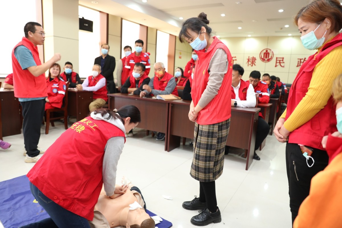 无棣：为义工、社工、救援人员开展应急救援知识培训