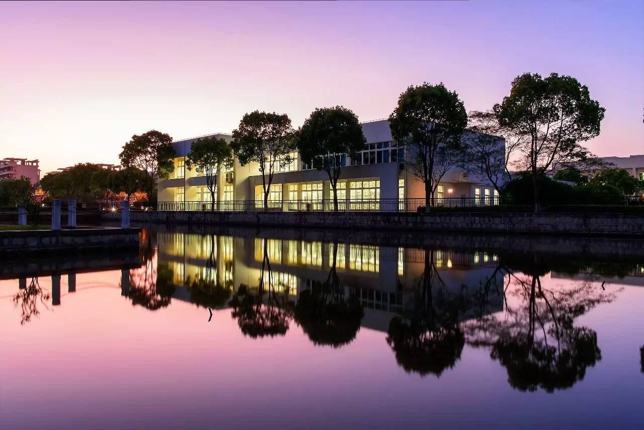 上海分数不太高，但就业前景很好的高校，考上即赚到，值得关注