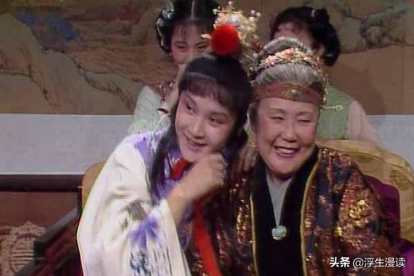 子曰：爱之，能勿劳乎？以这个标准来看，贾母对宝玉没有爱只有害