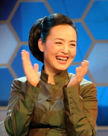 央视著名主持人孙小梅:为了工作10年不恋爱,而今生活状况怎样?