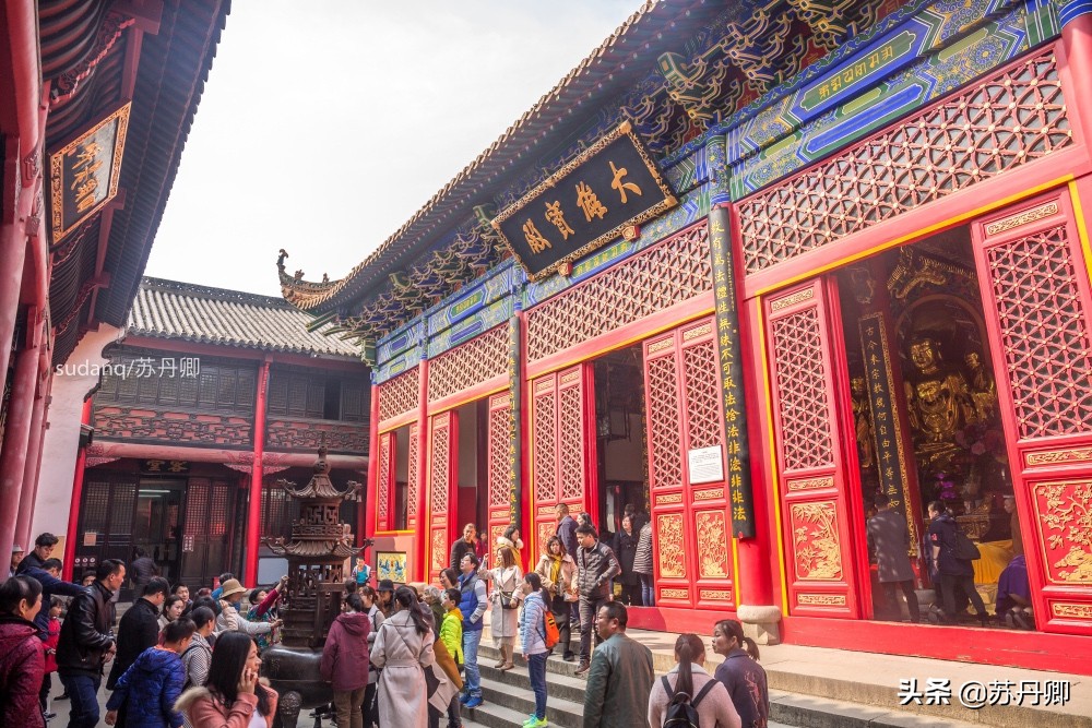 被称是皇家寺院的武汉归元寺，香火旺盛，网友：它并非皇家