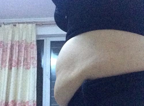 生完孩子赘肉却还在，腹部松弛如何恢复？产妇收腹保健操这样做