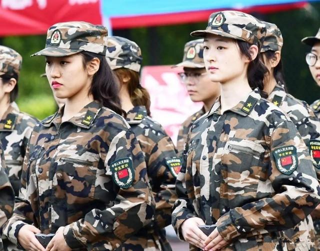 大学生入伍考军校条件（2021年高考想考军校）