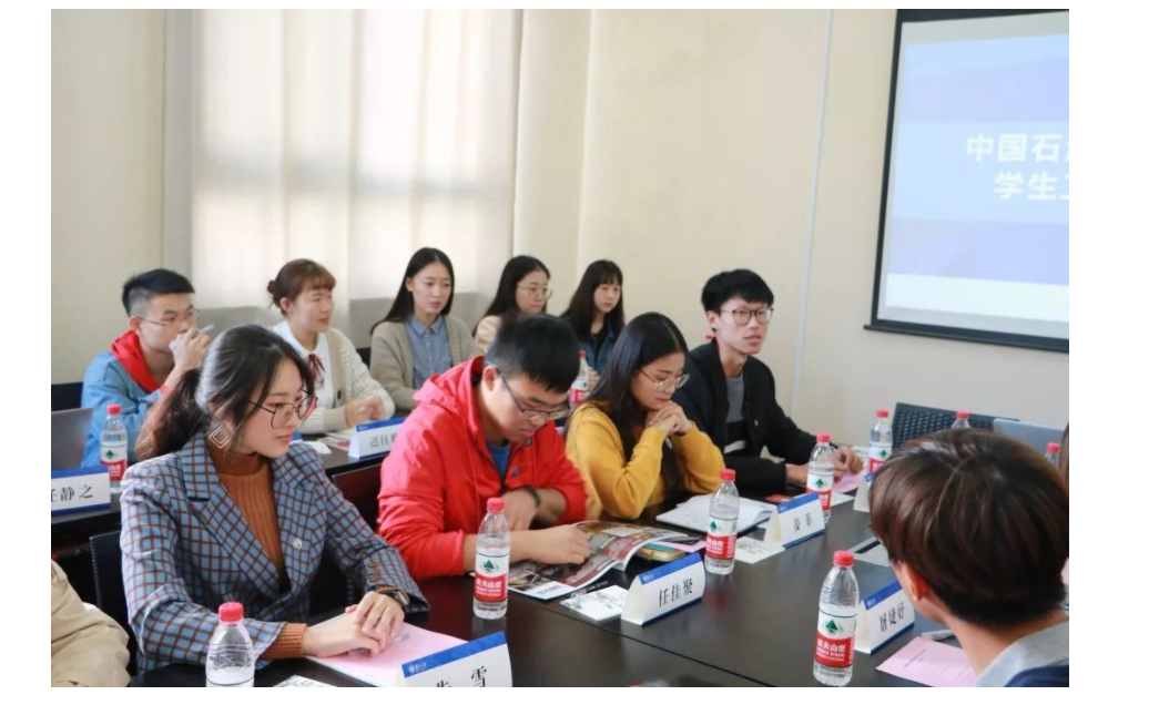 大学新生要不要进学生会，不要盲目决定，听听学姐的看法不吃亏