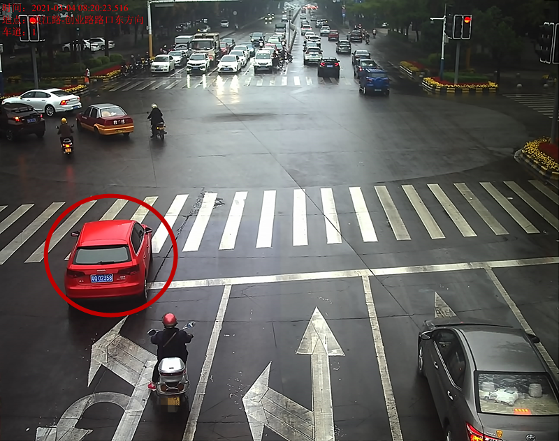 交通违法曝光！
