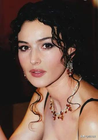 莫妮卡（Monica Bellucci）的美容健康习惯和瘦身保养经验