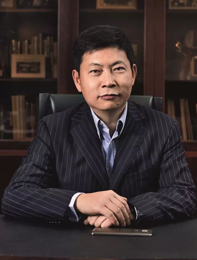 余承东：出身贫寒，三次豪赌带领华为通信全球第一手机全球前三