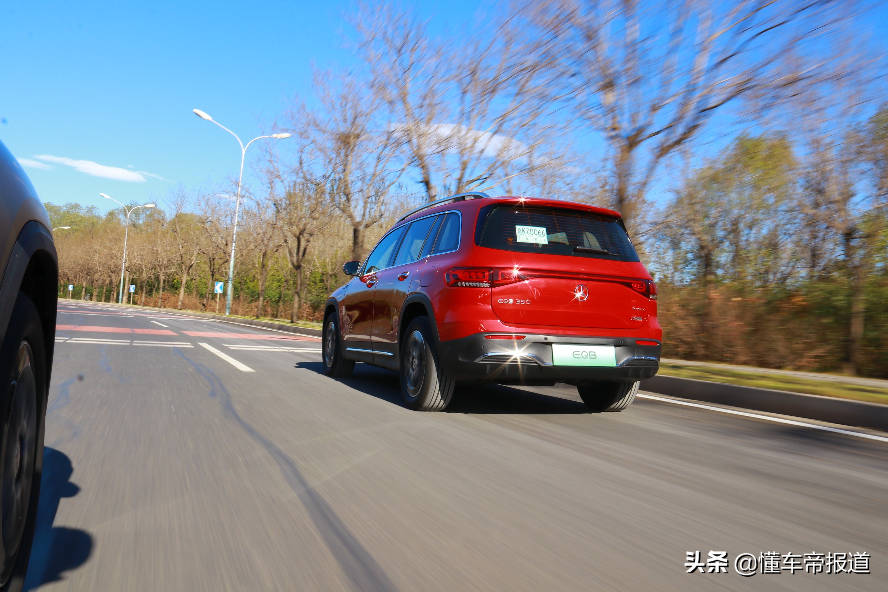 新车｜静若处子，动若脱兔！豪华纯电SUV新贵，试驾奔驰EQB