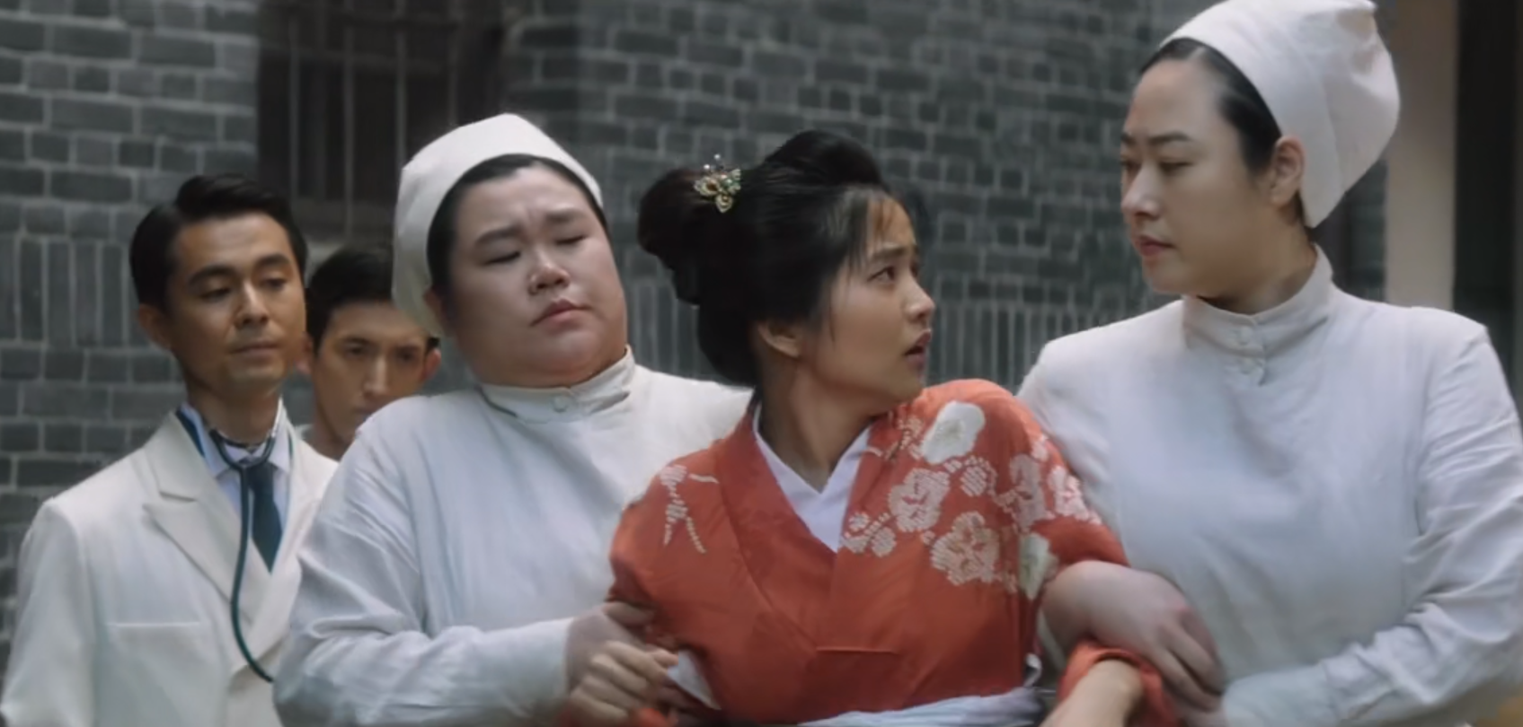 ����r����Ӱ����(������������Ƭ��С�㡹����������ѧ�е�ɫ�࣬����������)