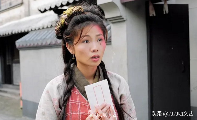 赵今麦扮丑太敷衍？对比杨幂热巴丑女造型，不是越丑演技就越好