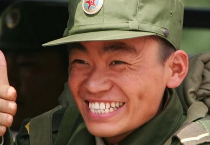 王宝强太苦了，妻子出轨母亲离世，这其中的苦只有他自己知道