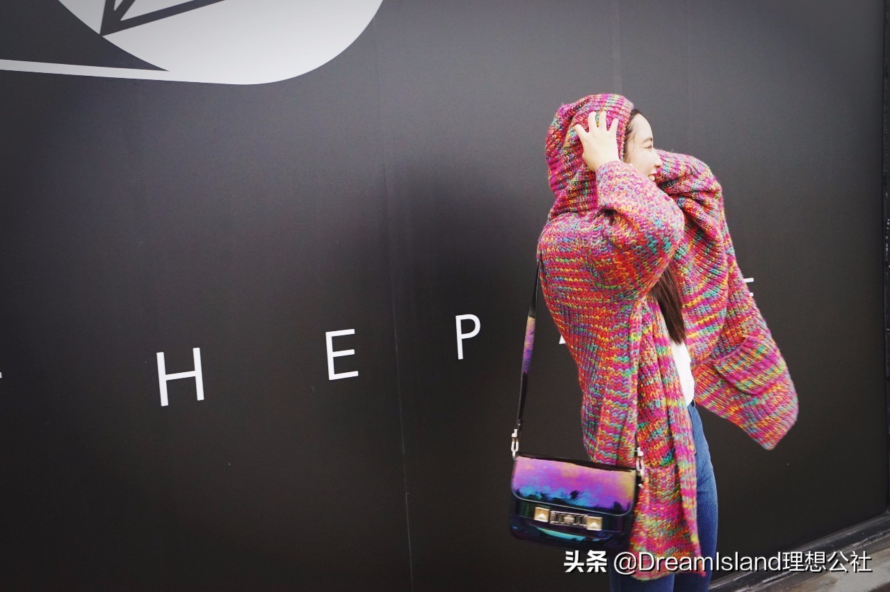 淘宝第一网红张大奕，为什么她店里的衣服这么好卖？