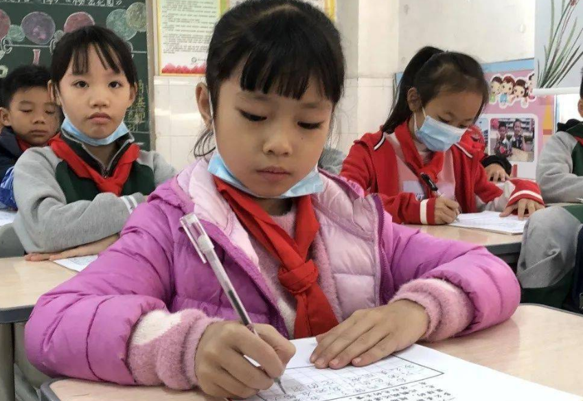 “双减”出现后，公办和民办的差距更大了，选好学校变得至关重要